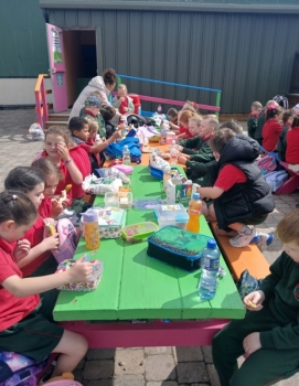 Naíonáin i Puddenhill